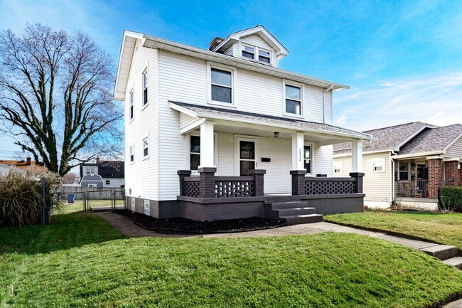 Building Photo - 2824 Dwight Ave