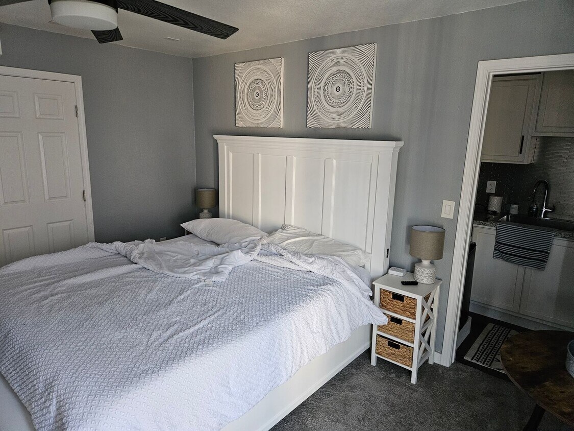 909 Changason Way Unit 909 Changason WayFront, Modesto, CA 95351