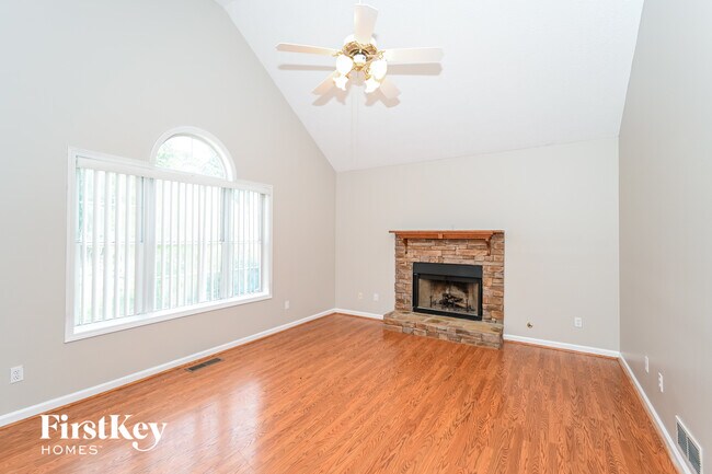 Building Photo - 1651 Sloping Tree Way