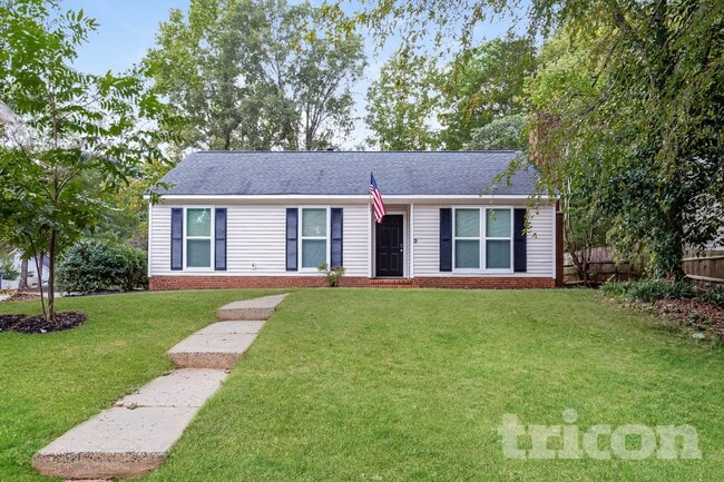 Building Photo - 6701 Hickory Trace Dr