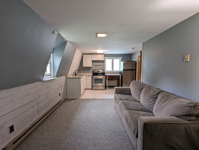 Building Photo - 103 Shingle Camp Hill Rd