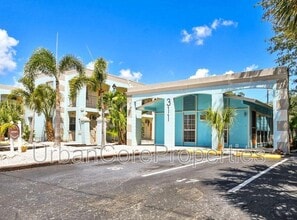 Building Photo - 321 24th Ave N