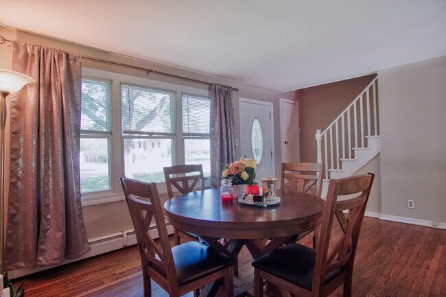 Foto del edificio - 910 S Norbury Ave