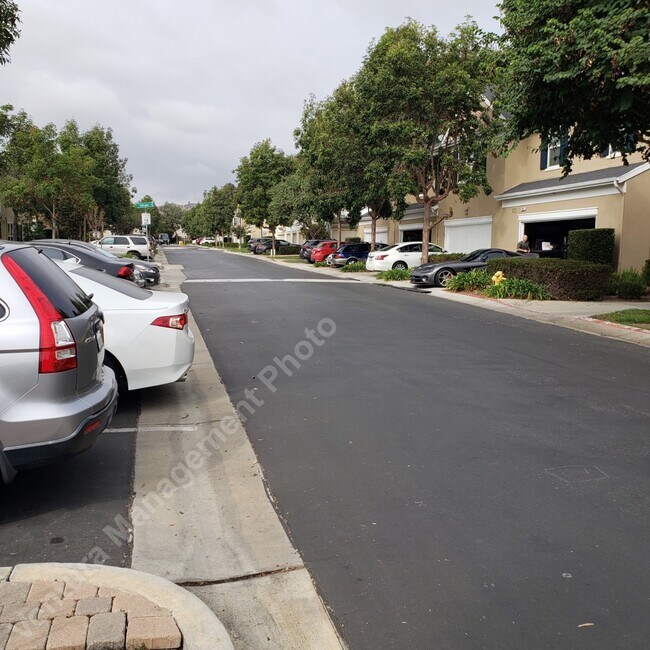 Foto del edificio - 5647 Dorsey St