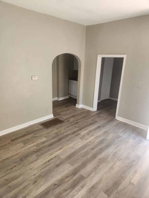 Building Photo - 307 Greenwood