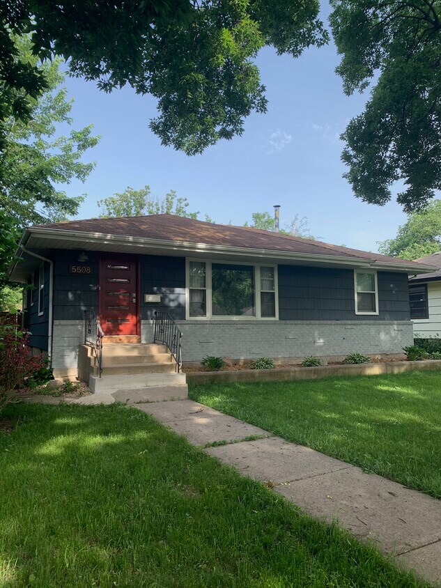 Foto principal - 5508 29th Ave S