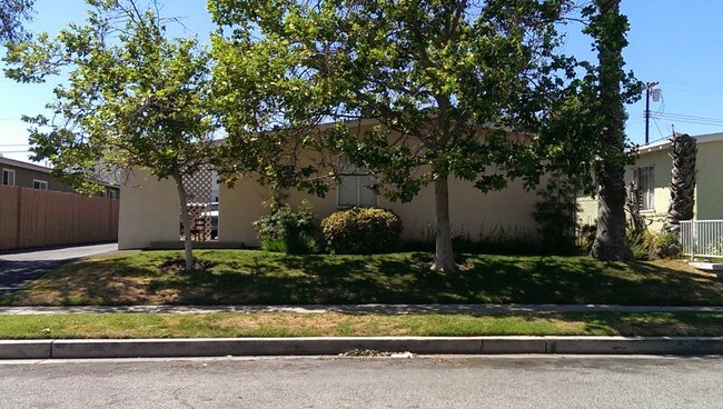 Building Photo - 7115 Atoll Ave