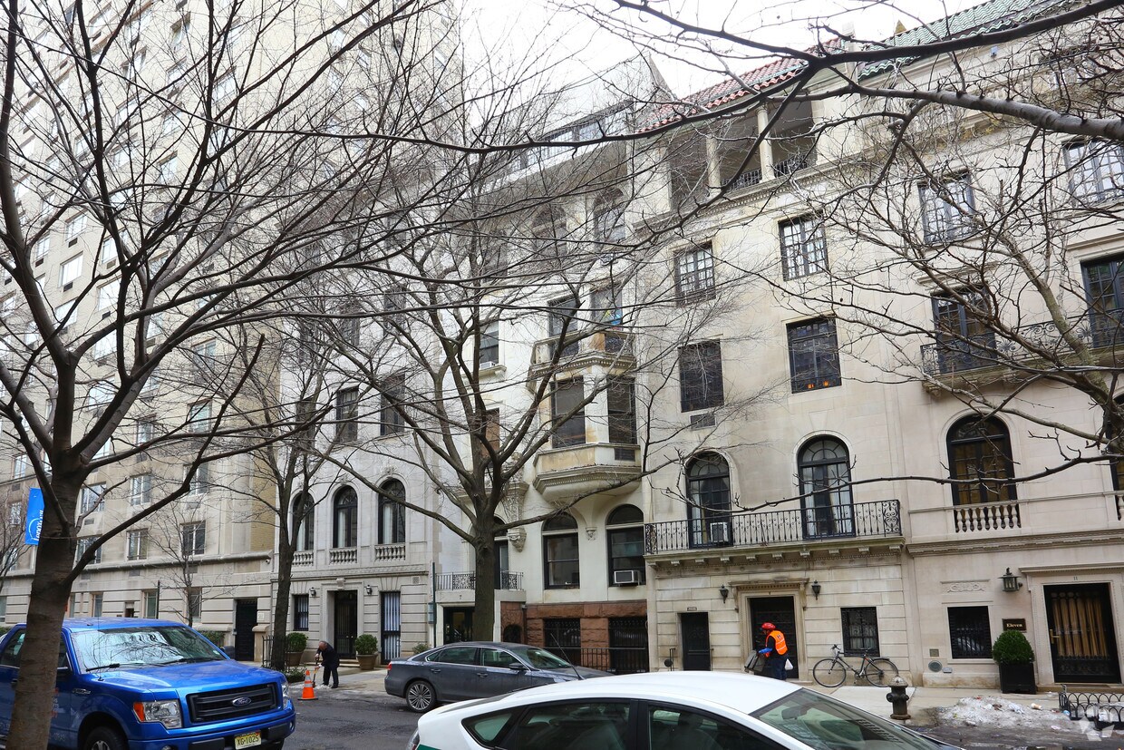 Primary Photo - 7 E 74th St