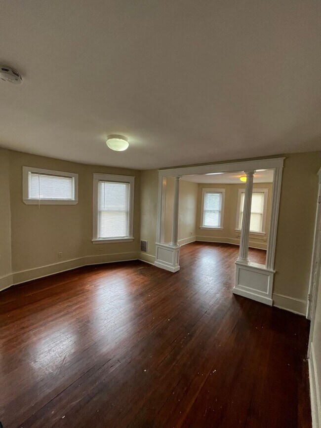 Foto del edificio - 137 Washington Street