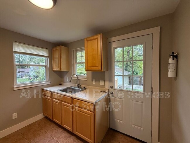 Foto del edificio - 1516 S Jefferson Ave