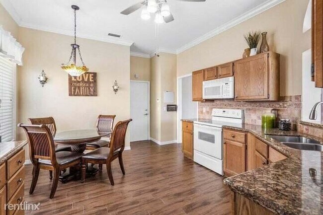 Foto del edificio - 3 br, 2 bath House - 3598 Woods Walk Blvd