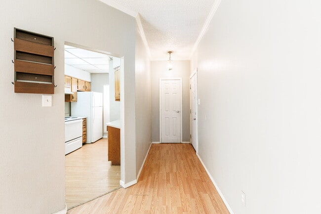 Building Photo - Great 2/2 in Central Lubbock!