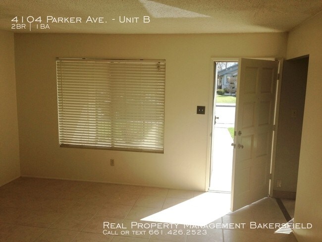 Building Photo - 4104 Parker Ave Unit B