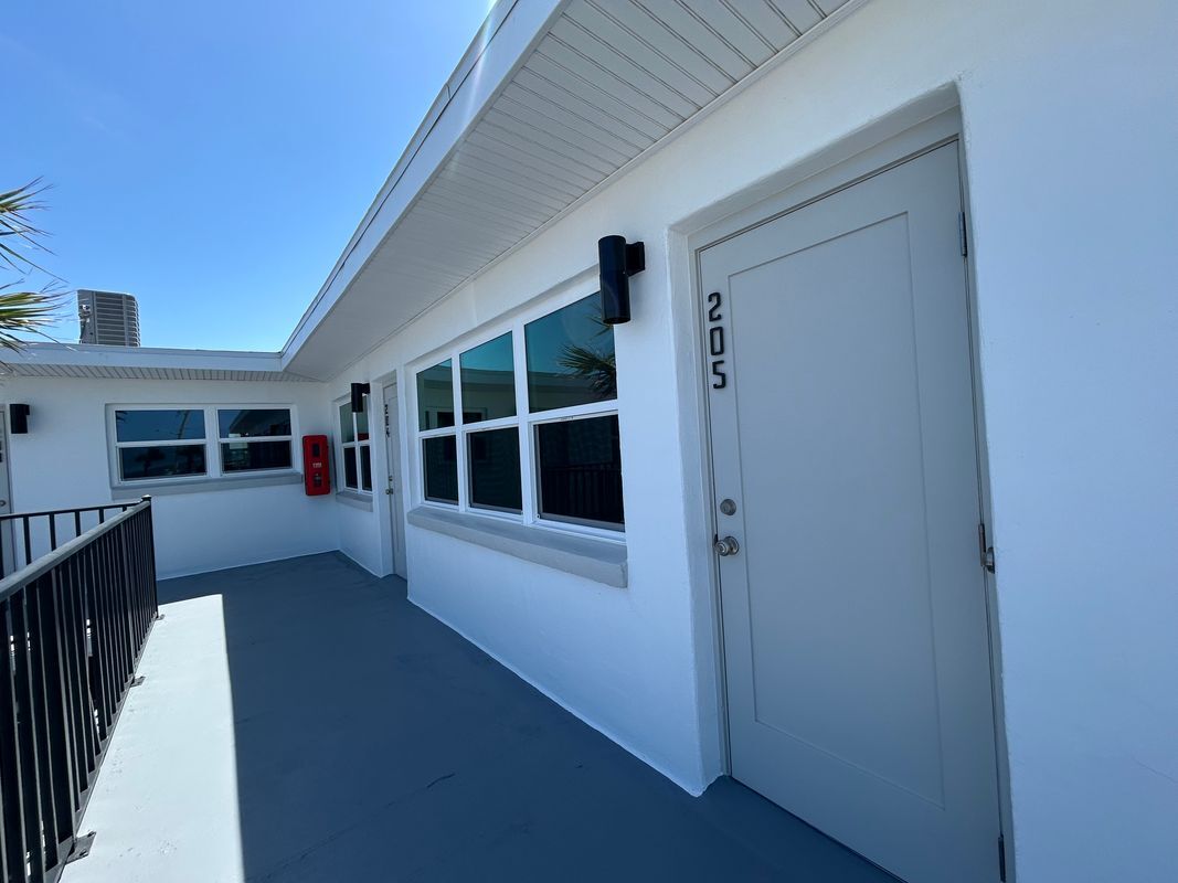 Primary Photo - 1740 Ocean Shore Blvd
