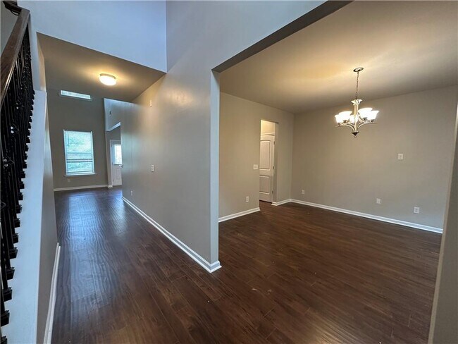 Foto del edificio - 819 Still Hill Ln SE