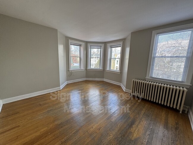 Building Photo - 63 Broadway