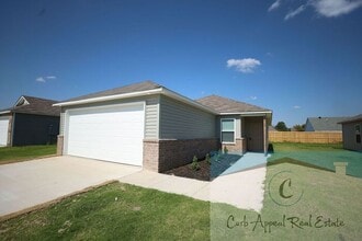 Building Photo - 5502 Crockett Dr