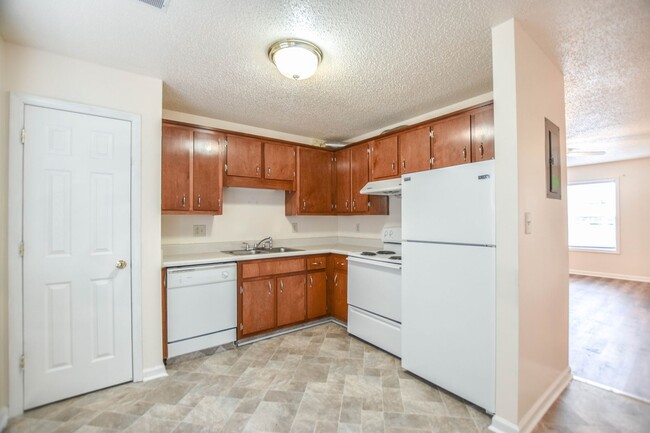 Foto del edificio - Pet Friendly Two Bedroom!