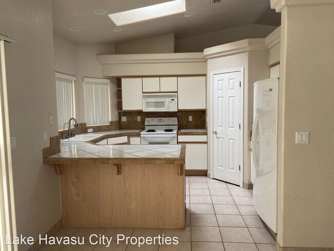 Foto del edificio - 3 br, 2 bath House - 780 Rolling Hills Dr.