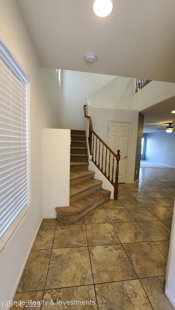 Building Photo - 3 br, 2.5 bath House - 7964 Capistrano Val...