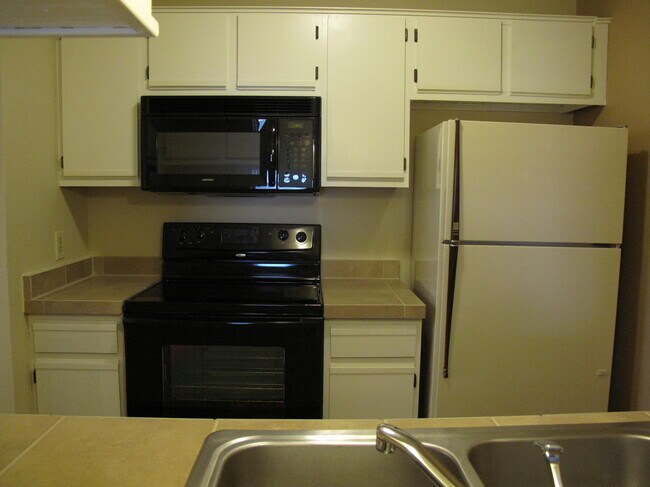 Cocina - 218 N Texas Blvd