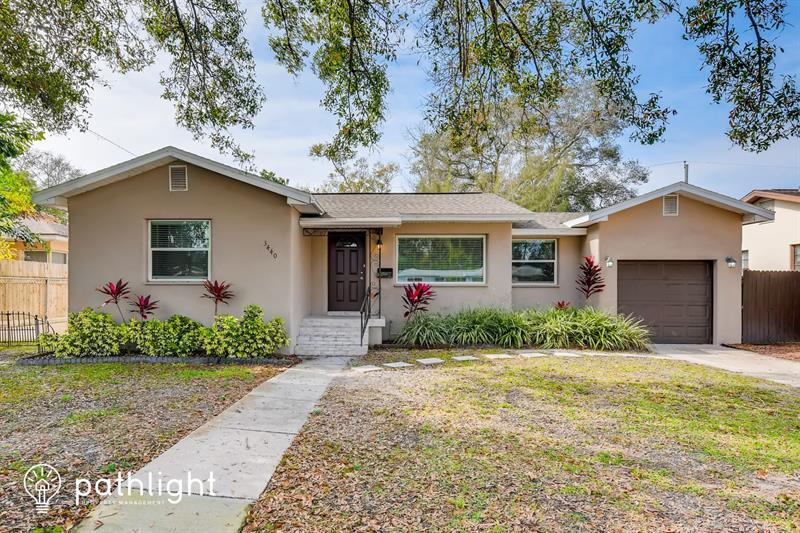 Foto principal - 3440 18th St N