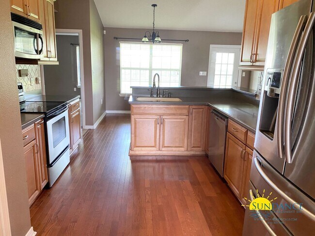 Foto del edificio - Stunning 4 Bedroom Home in Navarre