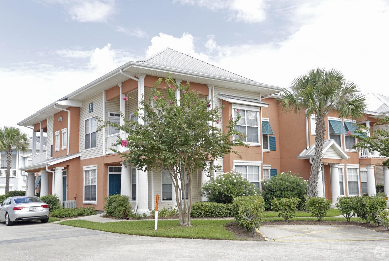 Primary Photo - Calypso Bay Apartments