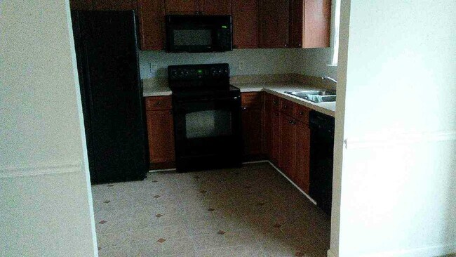 Building Photo - 25 Snead Dr