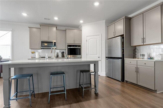 Foto del edificio - 9913 Stretford Rd