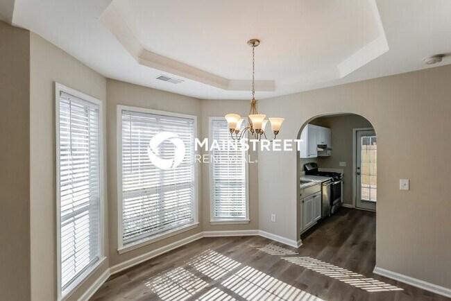 Foto del edificio - 3 Bedroom Pet-Friendly Home in PELHAM, AL ...