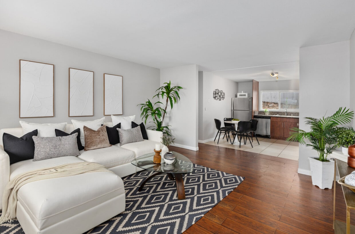 Foto principal - 5050 A St