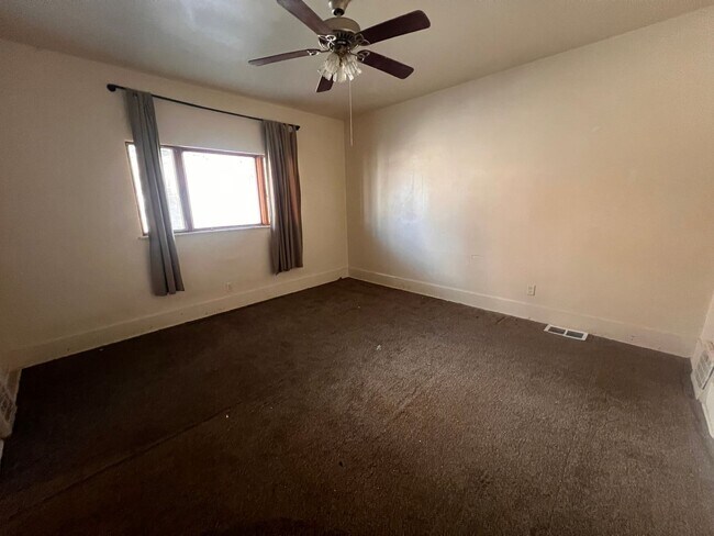 Foto del edificio - 3 bed 1.5 bath - Located in the heart of Monessen