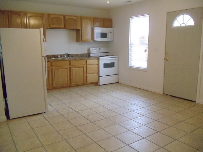 Foto del edificio - 48 Private Road 2482