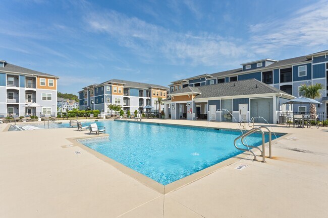 Foto del edificio - Hawthorne at Pine Forest