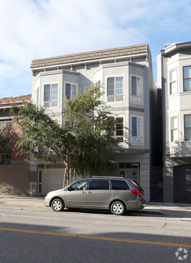 Building Photo - 2380 Folsom St