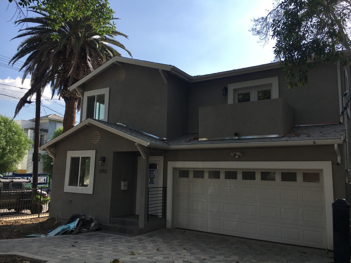 Foto principal - 2702 Bellevue Ave