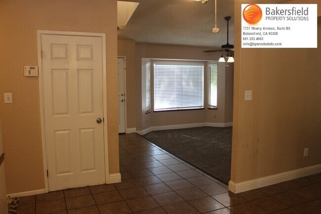 Foto del edificio - 4512 Gorbett Ln