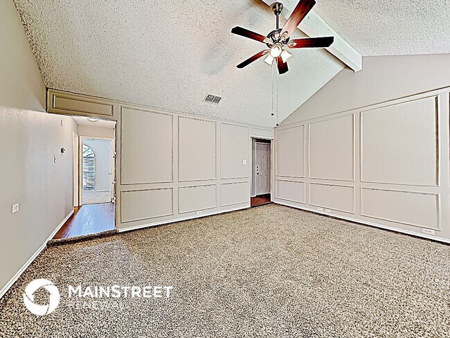 Foto del edificio - 808 Crystal Creek Ln