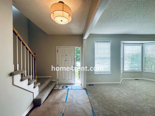 Building Photo - A Fantastic Four Bedroom, Olathe Home w/ N...