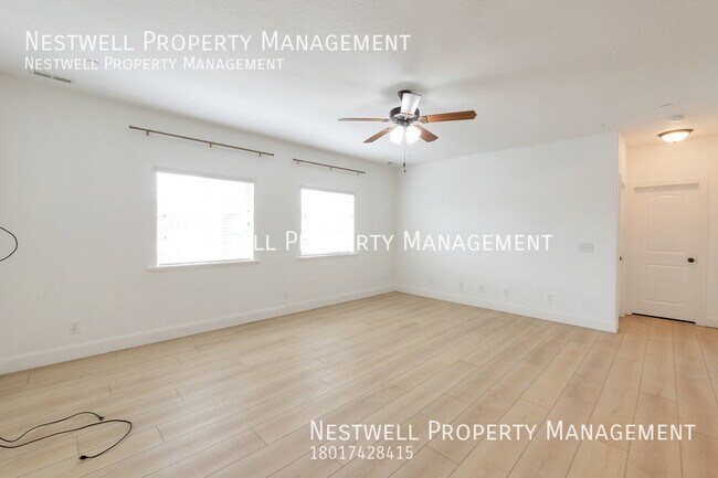 Building Photo - Great Condo in Eagle Mountain $250 OFF 1ST...