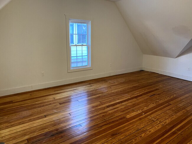 Foto del edificio - 320 Winthrop Ave