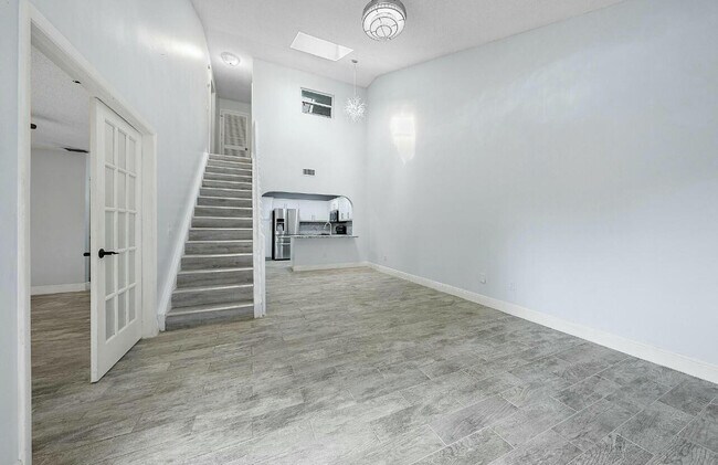 Foto del edificio - 4012 Palm Bay Cir