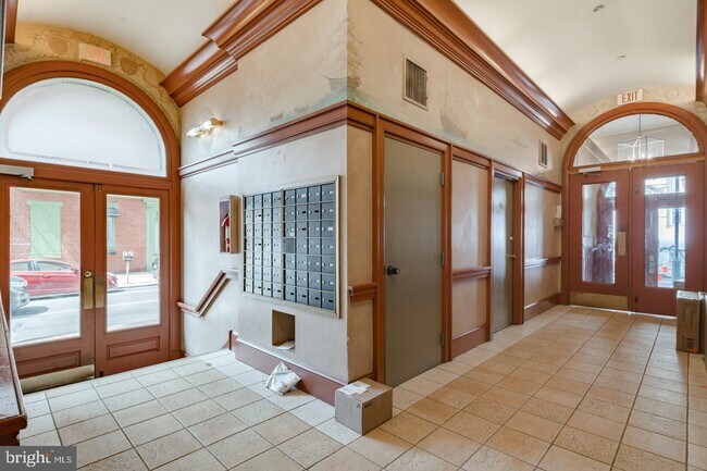 Building Photo - 1530 Spruce St