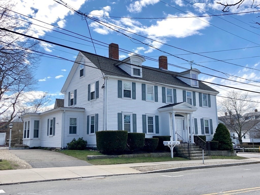 2 Mt Pleasant St, Rockport, MA 01966 Condo for Rent in Rockport, MA