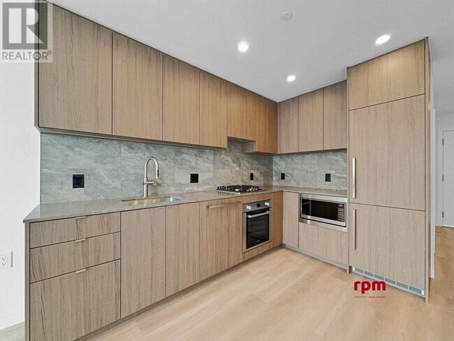 Photo du bâtiment - 626-2626 Claremont St