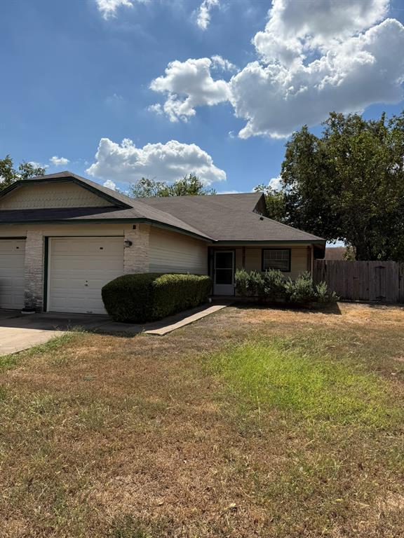 Building Photo - 8705 Piney Point Dr