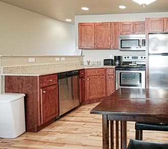 Strata Estates Kitchen - Strata Estates of Watford City