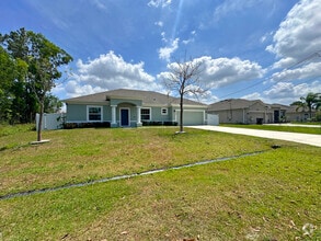Building Photo - 6700 NW Omega Rd