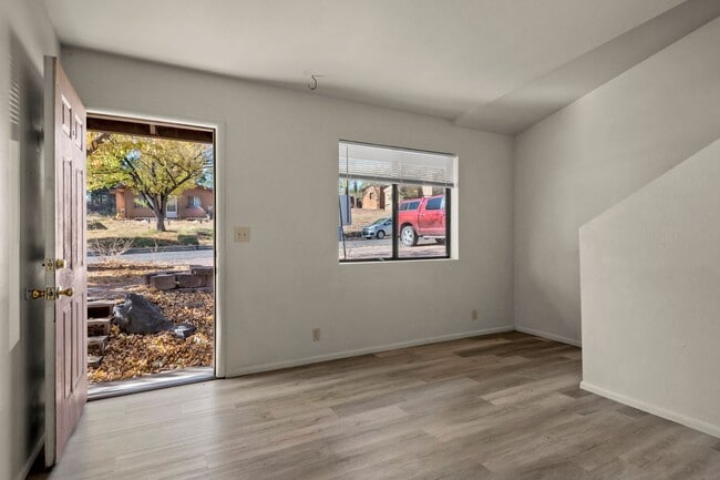 Photo - 30 E Calle Contenta Apartment